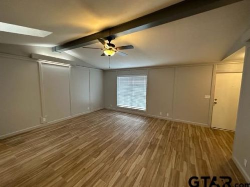 102 Sierra Ln, Chandler, TX 75758-5208