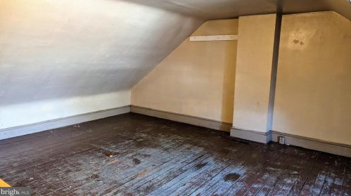 235 Howard Ave, Lancaster PA  17602-3603 exterior