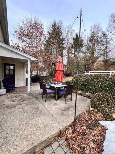 219 Barton St, Torrington CT  06790-5618 exterior