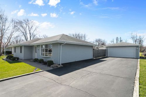 1429 Timberline Dr, Joliet, IL 60431-2879