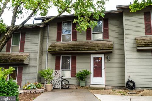 539 Cloverbrook Dr, Ephrata, PA 17522-9254