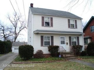 1408 Gordon Rd, Cleveland OH  44124-1341 exterior