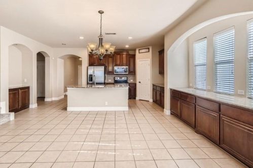 913 Willow Crest Dr, Midlothian TX  76065-7904 exterior