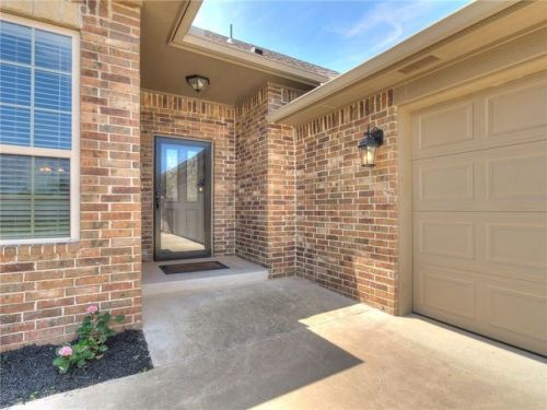 84 Landon Dr, Edmond, OK 73013-1772