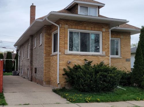 4222 Gage Ave, Lyons, IL 60534-1410