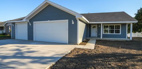 429 Emma Dr, Manteno, IL 60950-9006