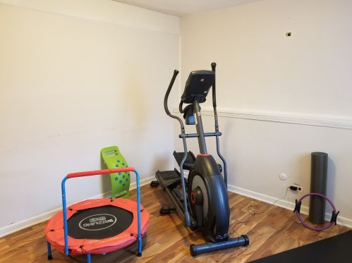 1215 Evergreen Dr, Carol Stream IL  60188-3307 exterior