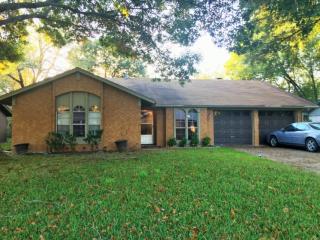2301 Smith Ave, Taylor, TX 76574-1460