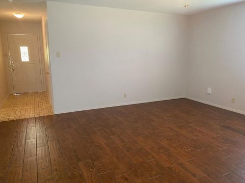 7536 Meadowlark Ln, Fort Worth TX  76148-1738 exterior