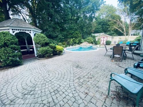 16 Stearns St, Killingly CT  06239-2922 exterior