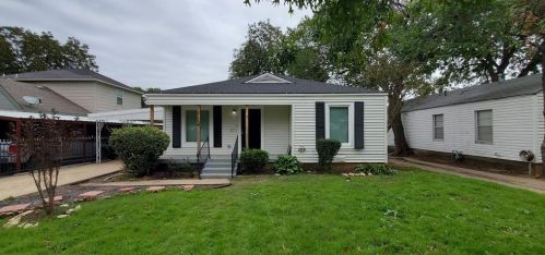 112 Judkins St, Fort Worth, TX 76111-3923