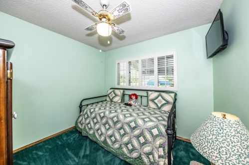 1851 Random Dr, Anaheim CA  92804-2664 exterior