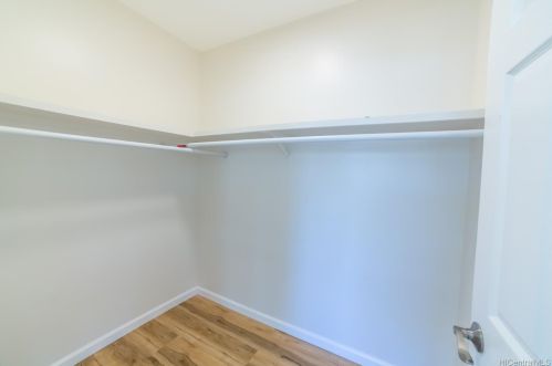 813 Lukepane Ave, Honolulu HI  96816-1014 exterior