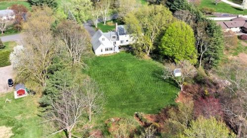 111 Munson Rd, Waterbury, CT 06762-1320