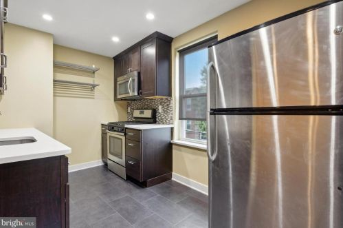 1183 13th St, Philadelphia PA  19147-4533 exterior