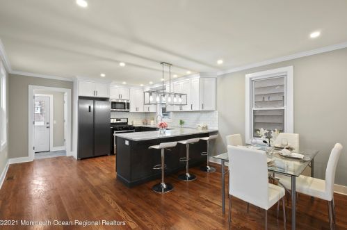 1606 Sewall Ave, Tinton Falls NJ  07712-6310 exterior