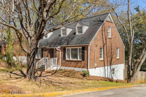 2498 Jewel St, Atlanta GA  30344-2827 exterior