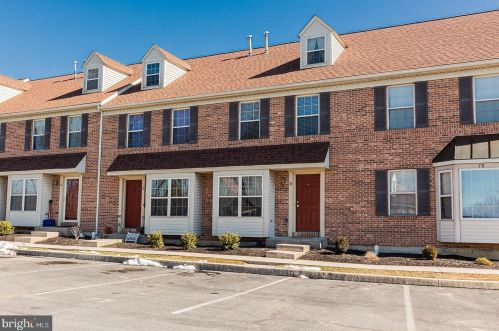 77 Acorn Blvd, Lancaster, PA 17602-5712