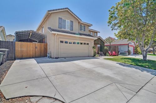 2181 Bridle Creek Cir, Tracy, CA 95377-0214
