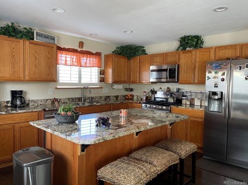 5226 Riviera Cir, Aurora CO 80015-6016 exterior