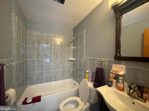 2053 Mayflower Dr, Silver Spring MD 20905-5564 exterior