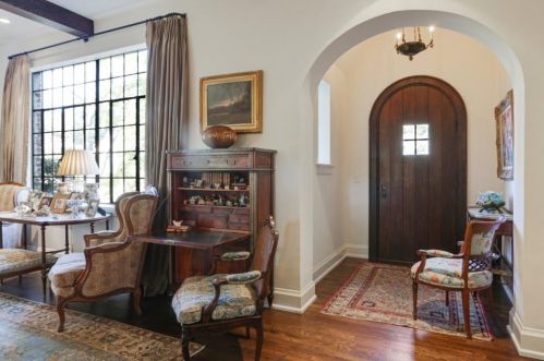 81 Lakeview Ave, Atlanta GA  30305-3779 exterior