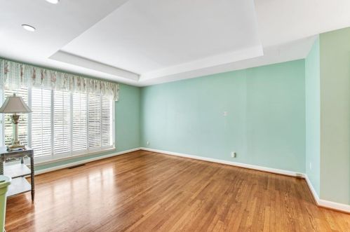 217 Hillside Dr, Atlanta GA  30342-3623 exterior