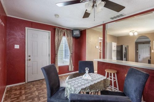 1415 Shady Grv Rd, Irving TX  75060-6430 exterior