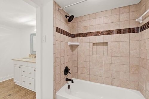 27 Cantey Pl, Atlanta GA  30327-4018 exterior
