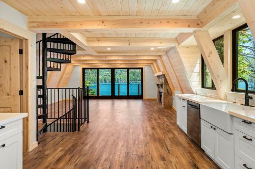 14144 Shore Dr, Truckee CA  96161-3412 exterior