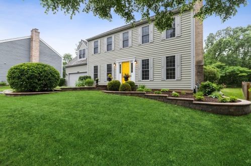 619 Lexington Sq, Gurnee, IL 60031-3236