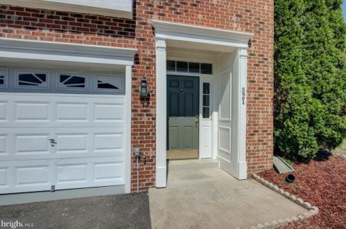 521 Planters Ter, Leesburg, VA 20176-1827