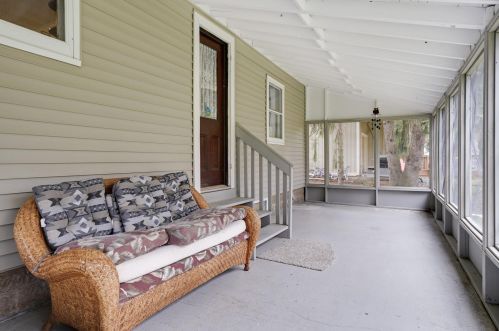 285 Chelsea St, Saint Paul MN  55115-2080 exterior