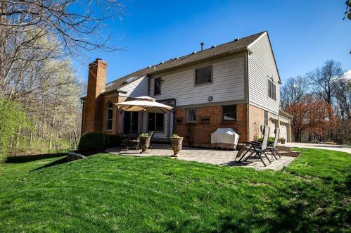 2359 Heather Hill Blvd, Cincinnati OH  45244-2666 exterior