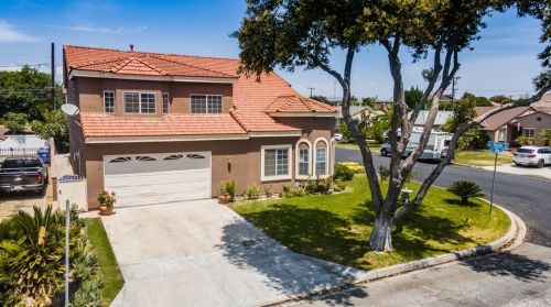 9941 Dolan Ave, Downey, CA 90240-3941