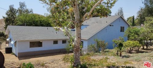 2569 Mt Vernon Ave, Riverside CA  92507-3202 exterior