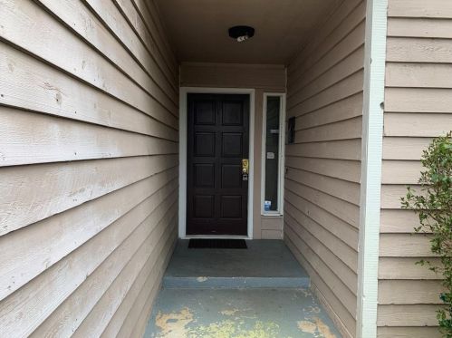 4946 Windmill Ln, Ellenwood, GA 30294-2108