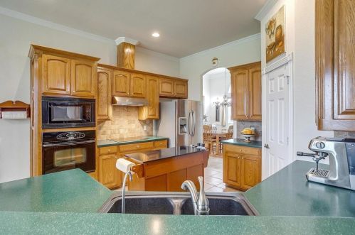 329 Stone Mtn Rd, Fort Worth TX  76035-5642 exterior