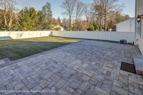 57 Louis Cir, Tinton Falls NJ  07701-6220 exterior