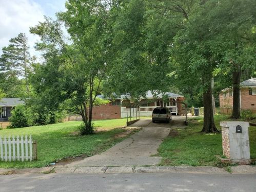 4915 Sweet Valley Rd, Mableton, GA 30126-1525