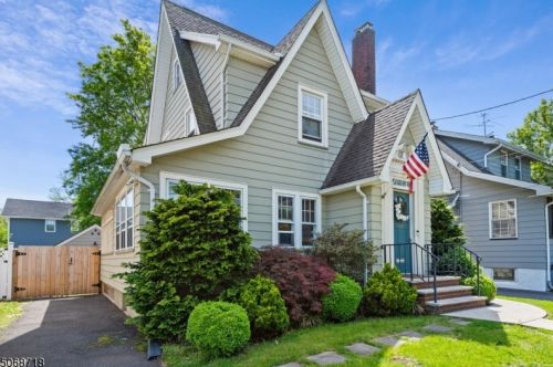 766 Central Ave, Rahway, NJ 07065-2752