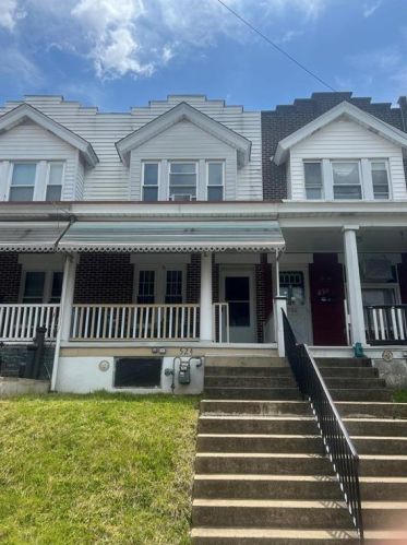 524 Greenleaf St, Allentown PA  18102-1755 exterior