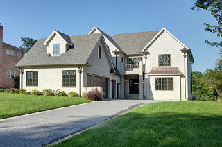 16 Stough St, Oak Brook, IL 60521-3060