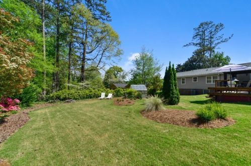 620 Mabry Rd, Atlanta GA  30328-2604 exterior