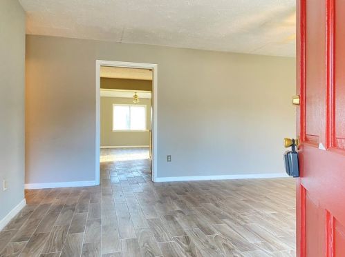 6 Little John Ln, Conroe TX  77301-1632 exterior