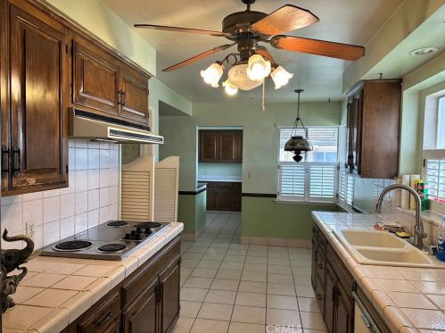 2419 Theresa Ave, Anaheim CA  92804-2235 exterior