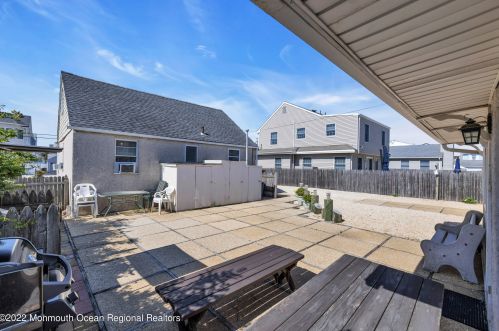 139 Princeton Ave, Lavallette NJ 08735-2635 exterior