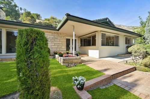 2201 Highland Vista Dr, Arcadia, CA 91006-1533