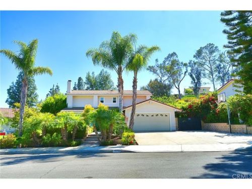 19752 Los Pinos Dr, Walnut, CA 91789-1724