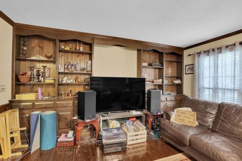 1509 John Ward Rd, Marietta, GA 30064-3886